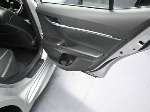 Used 2023 Toyota Camry SE image 34