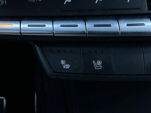 Used 2019 Cadillac XT4 Sport image 32