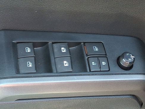 Certified 2023 Toyota Tacoma TRD Sport AWD/4WD image 27