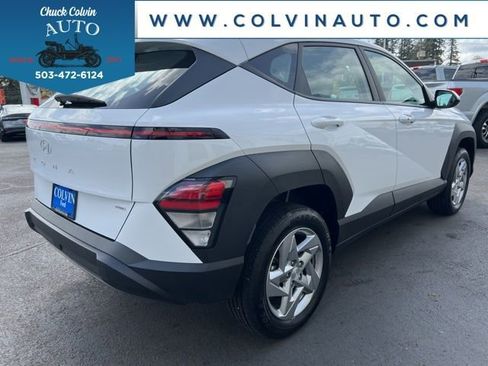 Used 2024 Hyundai Kona SE AWD/4WD image 7