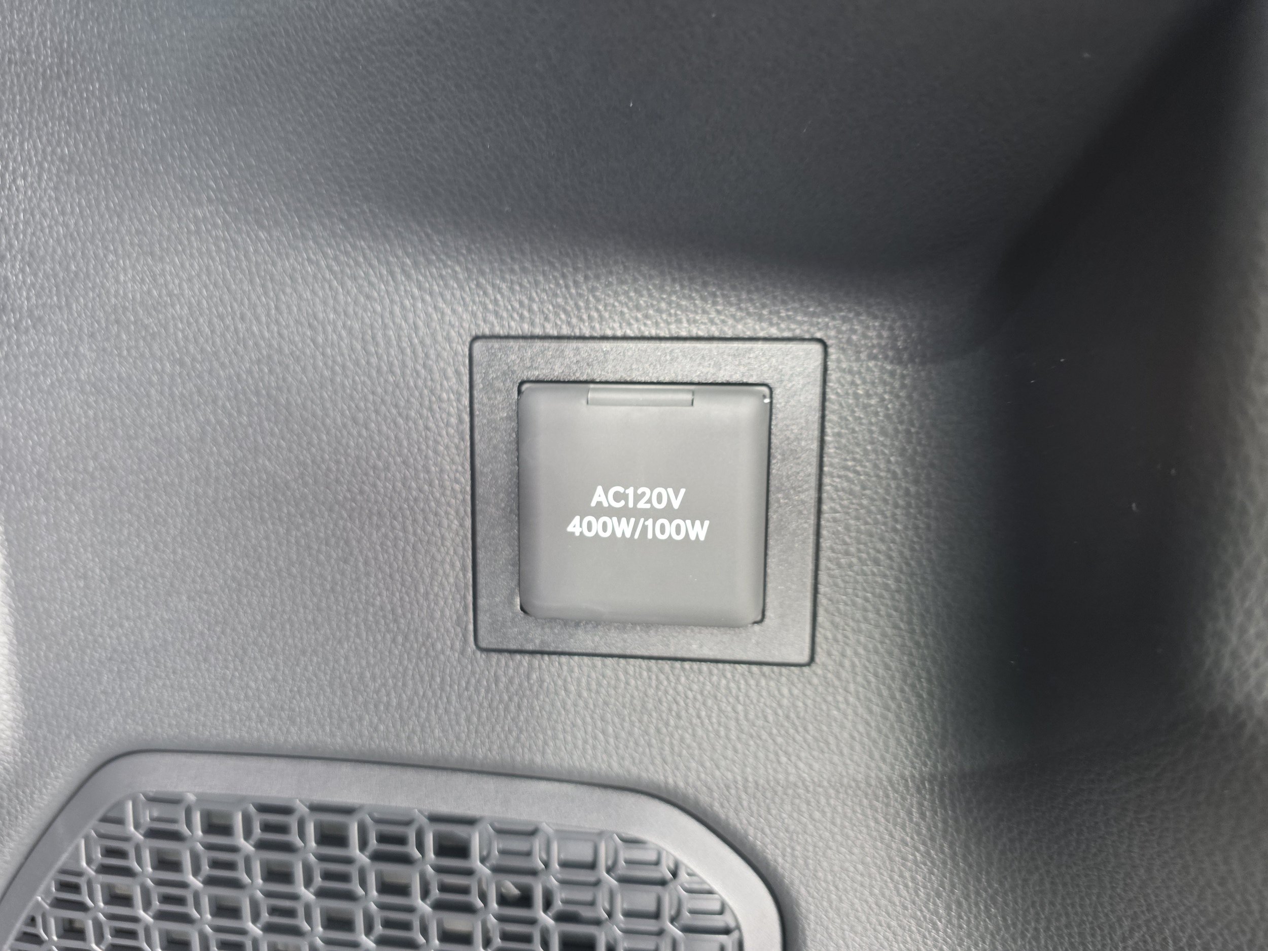 Used 2026 Toyota 4Runner TRD Off-Road Premium AWD/4WD image 15