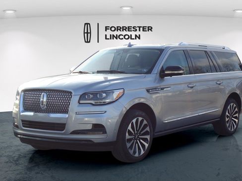 Used 2024 Lincoln Navigator L Reserve image 7