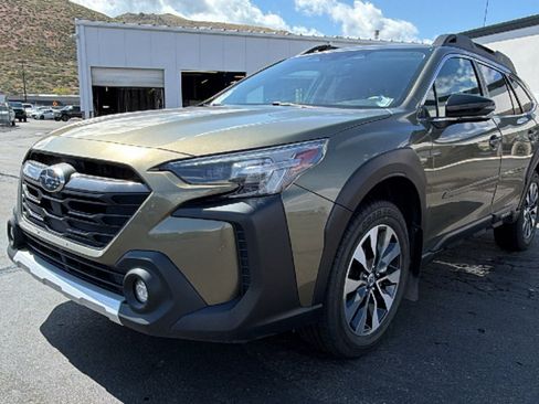Used 2023 Subaru Outback Limited XT AWD/4WD image 7