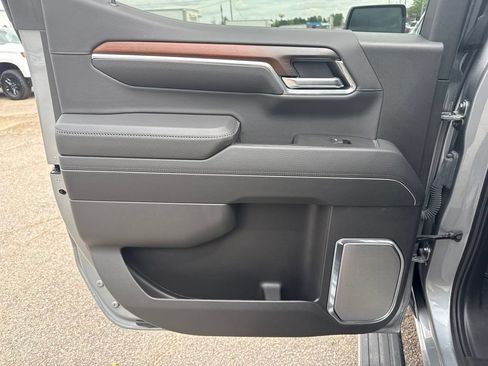 Used 2025 GMC Sierra 1500 Denali w/ Denali Reserve Package AWD/4WD image 29