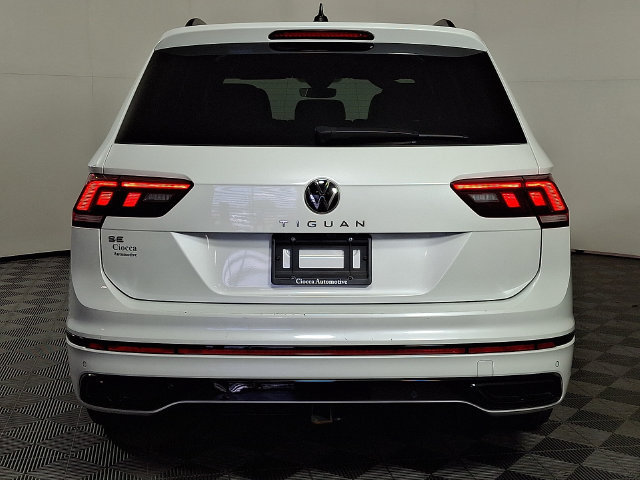 Used 2024 Volkswagen Tiguan SE R-Line FWD image 8