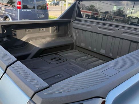 Used 2024 GMC Hummer EV 3X w/ Omega Edition AWD/4WD image 15