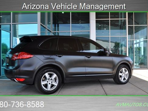 Used 2014 Porsche Cayenne S AWD/4WD image 10