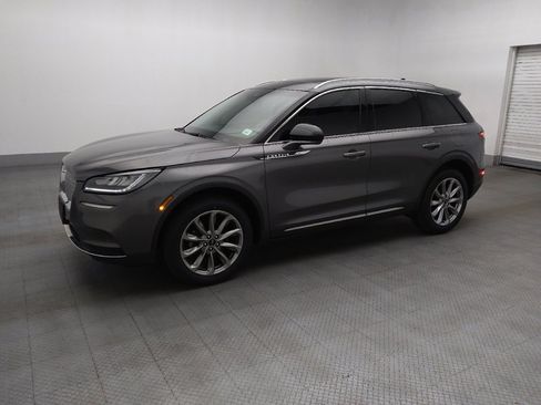 Used 2022 Lincoln Corsair AWD w/ Premium Package image 2