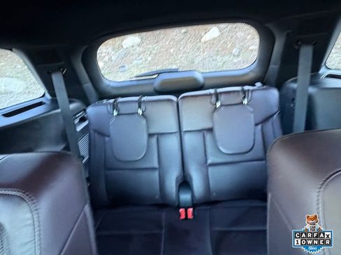 Certified 2025 Ford Explorer Platinum w/ LUX Leather Package image 28