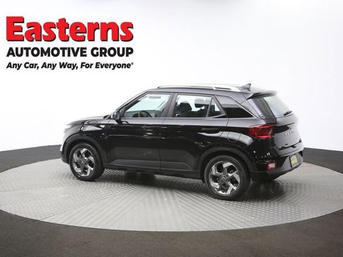 Used 2022 Hyundai Venue SEL image 62