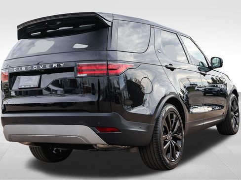 New 2026 Land Rover Discovery S image 5