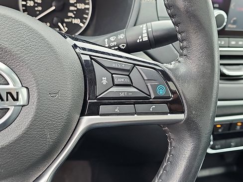 Certified 2022 Nissan Altima 2.5 SV w/ SV Premium Package image 23