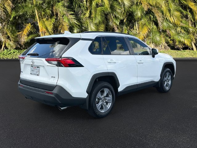 Used 2025 Toyota RAV4 XLE w/ Convenience Package FWD image 4