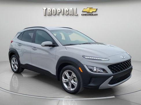 Used 2023 Hyundai Kona SEL image 4