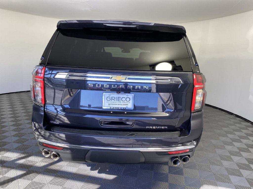 Used 2023 Chevrolet Suburban Premier AWD/4WD image 7