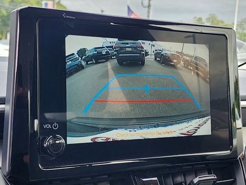 Used 2023 Toyota Corolla LE image 31