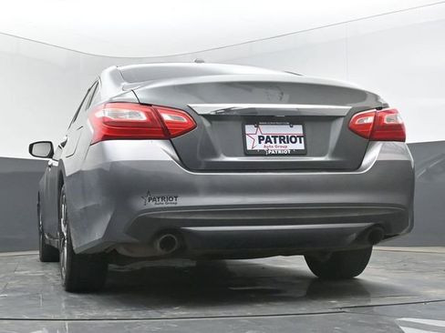 Used 2017 Nissan Altima 2.5 SL FWD image 39