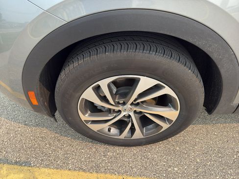Used 2023 Buick Envision Essence AWD/4WD image 5