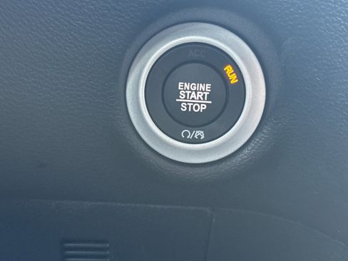 New 2026 Chrysler Voyager LX image 22