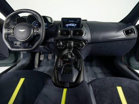 Used 2020 Aston Martin V8 Vantage AMR RWD image 37