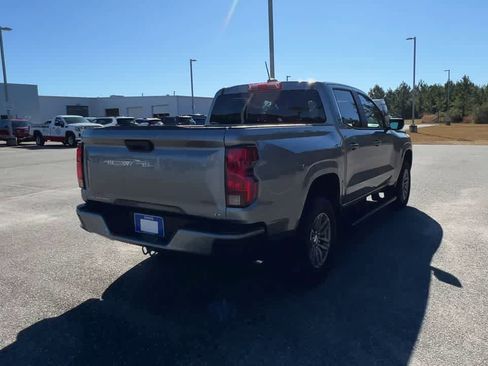 Used 2024 Chevrolet Colorado LT image 8