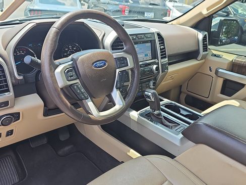 Used 2018 Ford F150 Lariat w/ Equipment Group 502A Luxury AWD/4WD image 15