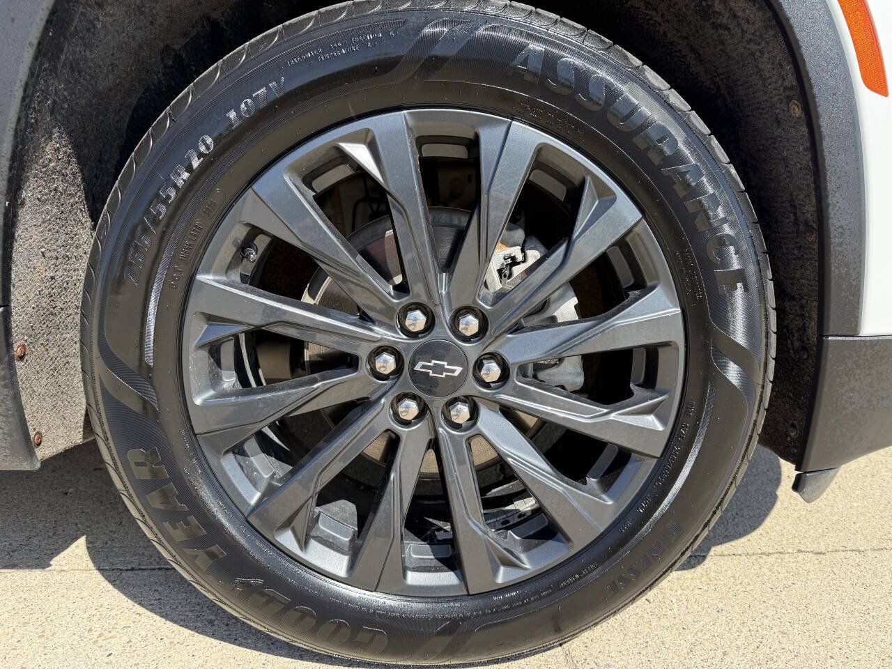 Used 2022 Chevrolet Traverse RS AWD/4WD image 11
