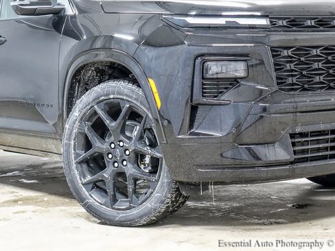 New 2026 Chevrolet Traverse RS w/ LPO, Floor Liner Package image 4
