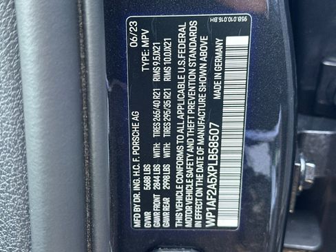 Certified 2023 Porsche Macan GTS AWD/4WD image 29