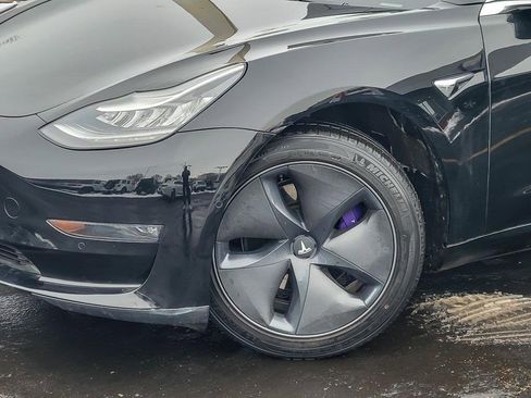 Used 2019 Tesla Model 3 image 3