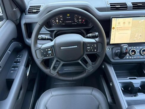 New 2026 Land Rover Defender 130 X-Dynamic SE AWD/4WD image 24