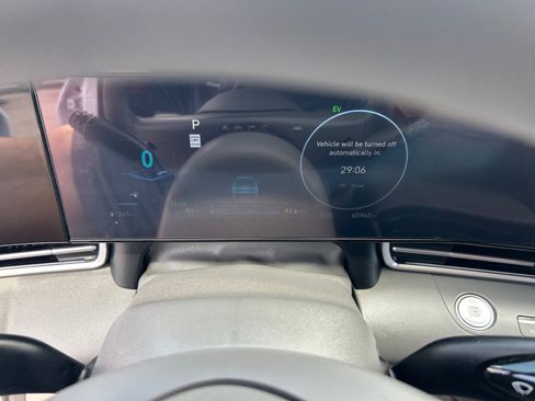 Used 2024 Hyundai Elantra Blue FWD image 11