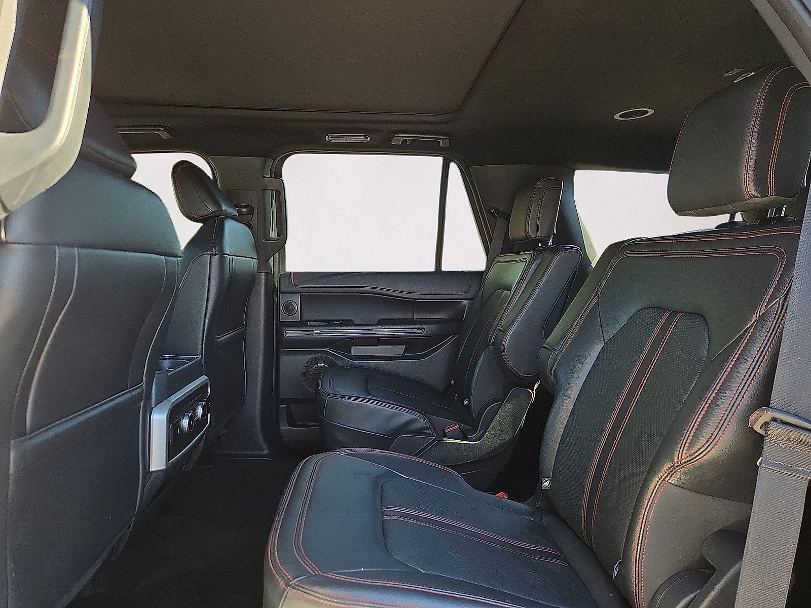 Used 2023 Ford Expedition Limited AWD/4WD image 11
