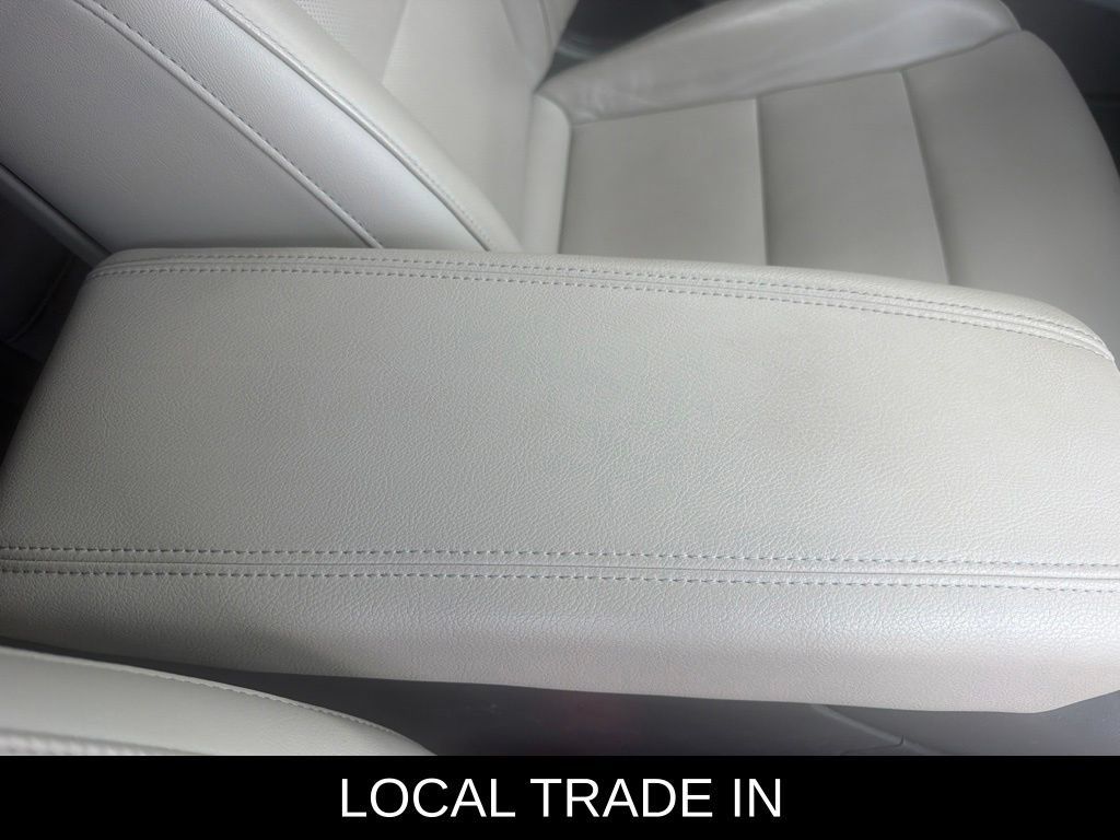 Used 2019 Cadillac XT4 Premium Luxury AWD/4WD image 18