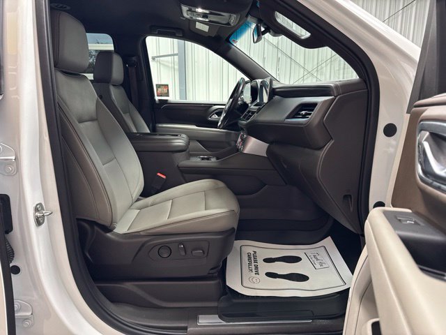 Used 2022 GMC Yukon XL SLT AWD/4WD image 26