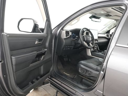 Used 2024 Toyota Tundra Limited AWD/4WD image 26