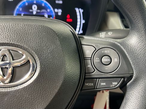 Used 2026 Toyota Corolla LE FWD image 19