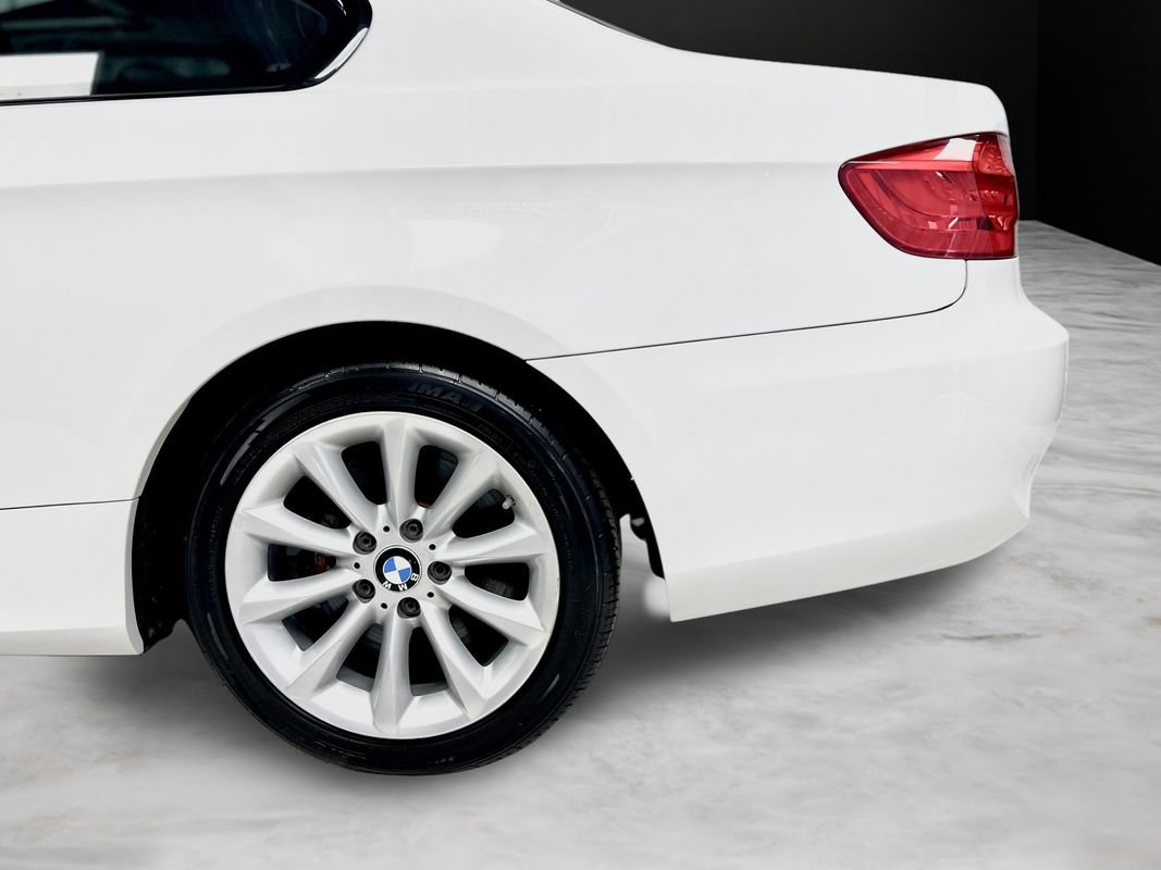 Used 2011 BMW 335i xDrive Coupe AWD/4WD image 13