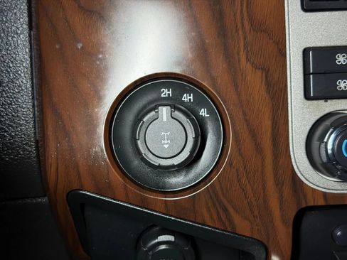 Used 2012 Ford F350 Lariat w/ Lariat Ultimate Pkg AWD/4WD image 30