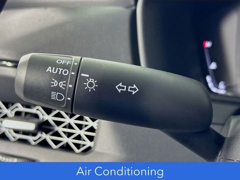 Used 2025 Honda Accord SE image 15