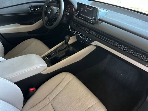 Used 2023 Honda Accord EX image 14