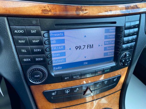 Used 2008 Mercedes-Benz E 350 Sport image 22