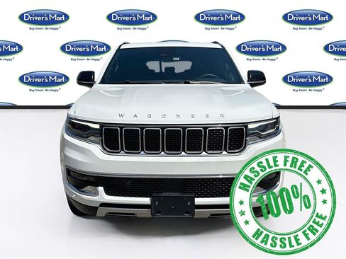 Used 2024 Jeep Wagoneer L Series II RWD image 2