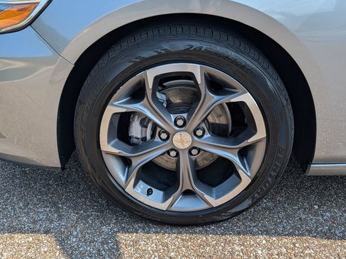 Used 2024 Chevrolet Malibu LT FWD image 28