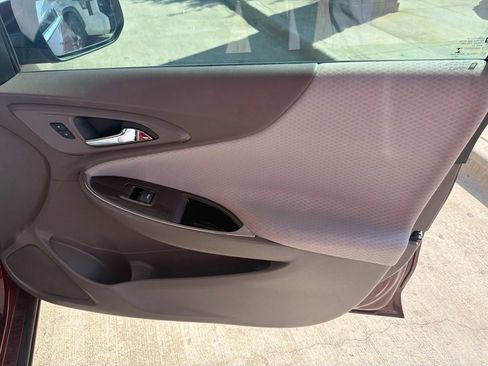 Used 2016 Chevrolet Malibu LT FWD image 21