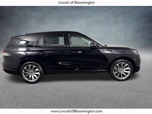 New 2026 Lincoln Aviator AWD w/ Jet Appearance Package image 7