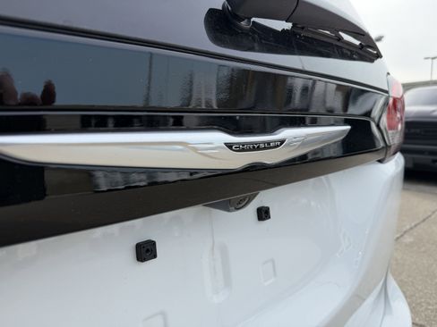 New 2026 Chrysler Voyager LX image 8