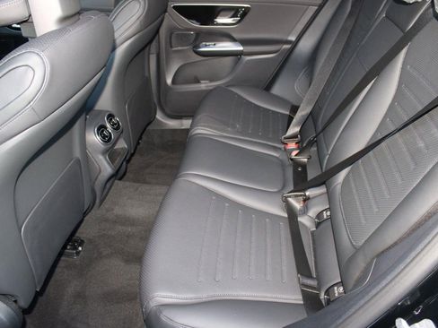 Used 2026 Mercedes-Benz GLC 300 image 15