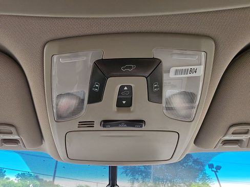 Used 2017 Toyota Sienna XLE FWD image 23