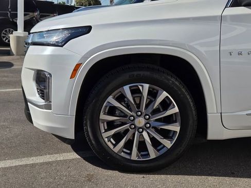 Certified 2023 Chevrolet Traverse Premier w/ LPO, Floor Liner Package FWD image 9